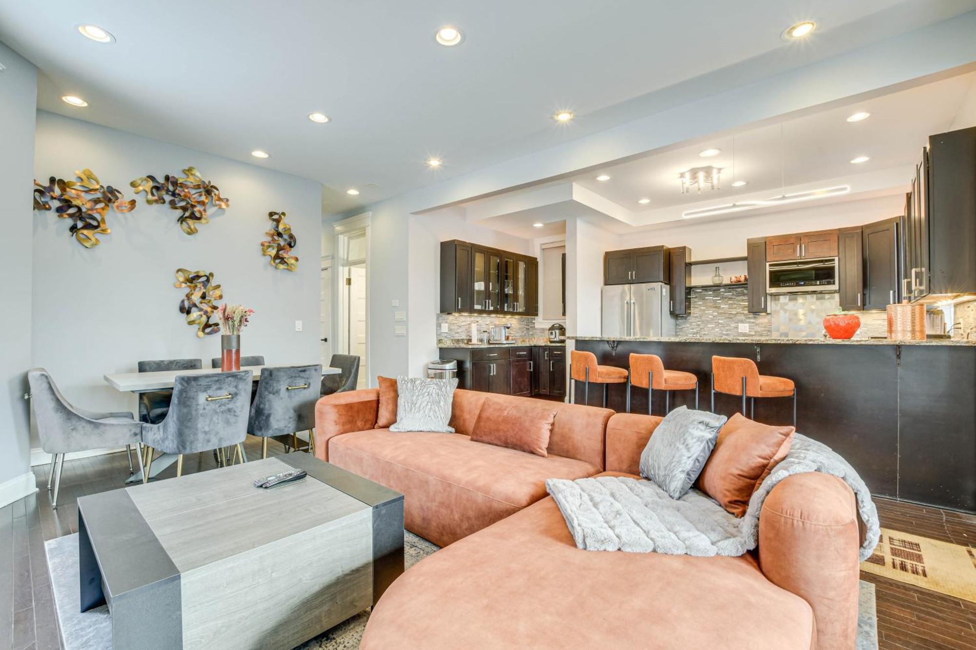 Spacious Condo With Deck About 3 Mi To Downtown Chicago! Exterior foto