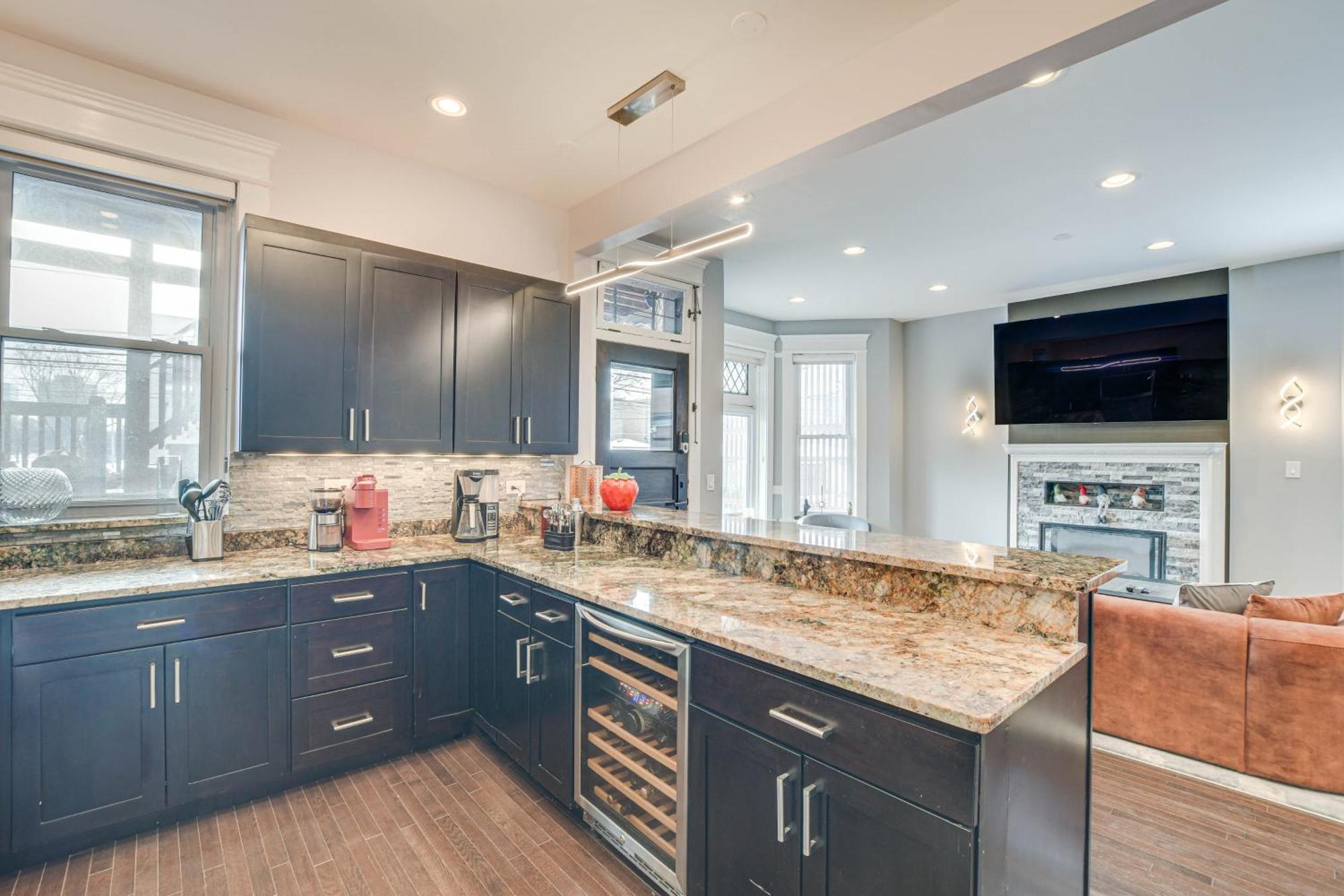 Spacious Condo With Deck About 3 Mi To Downtown Chicago! Exterior foto