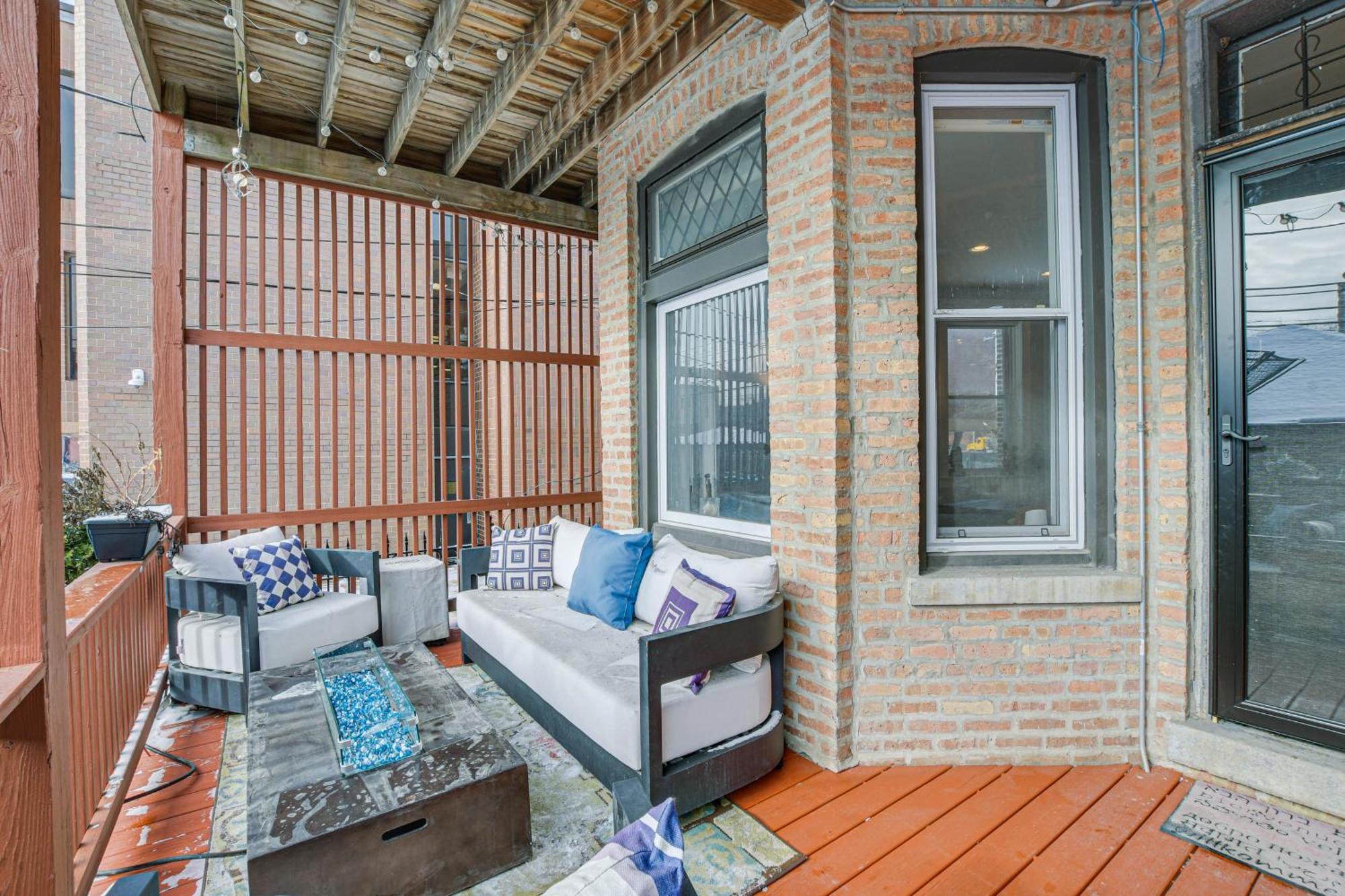 Spacious Condo With Deck About 3 Mi To Downtown Chicago! Exterior foto